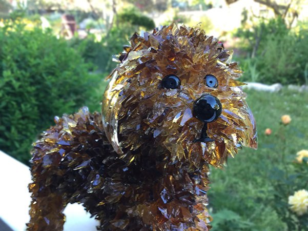 dog sculpture of glass