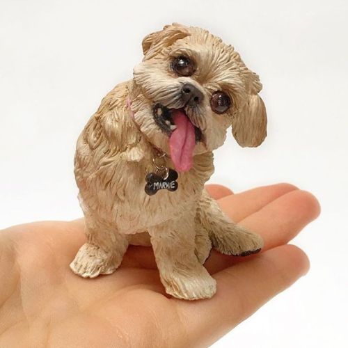 life like sculpture of dog